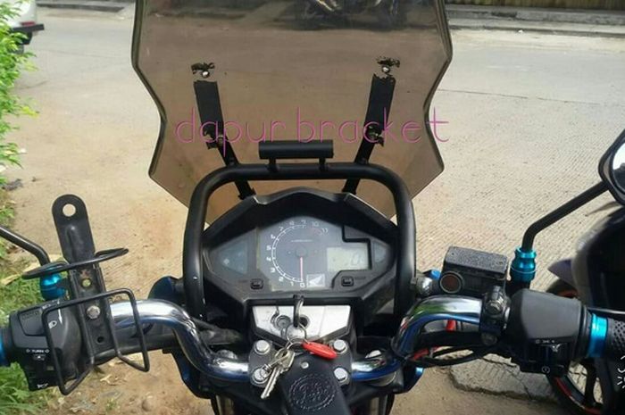 Cara Pasang Visor Vario 125. Kesulitan Pasang Visor di Motor Sport Naked? Nih Solusinya Sob