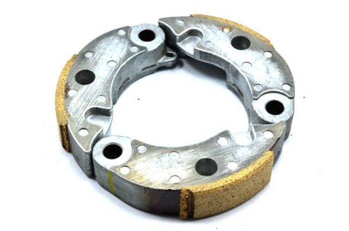 Ganti Kampas Ganda Mio. Tanpa Spesial Tools, Begini Trik Mudah Ganti Kampas Ganda Motor