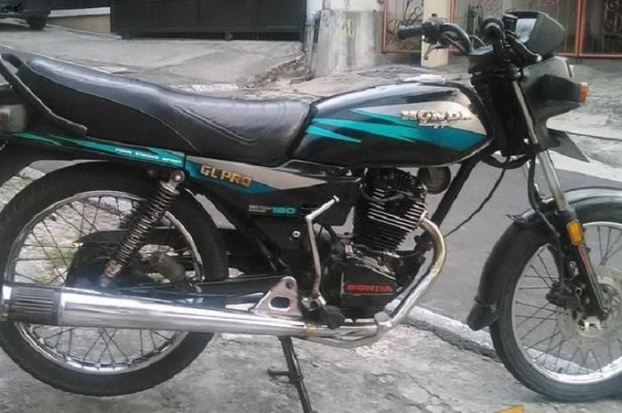 Berapa Cc Motor Gl Pro. Yuk Nostalgia! Honda GL Pro Ternyata Punya 3 Generasi Berbeda