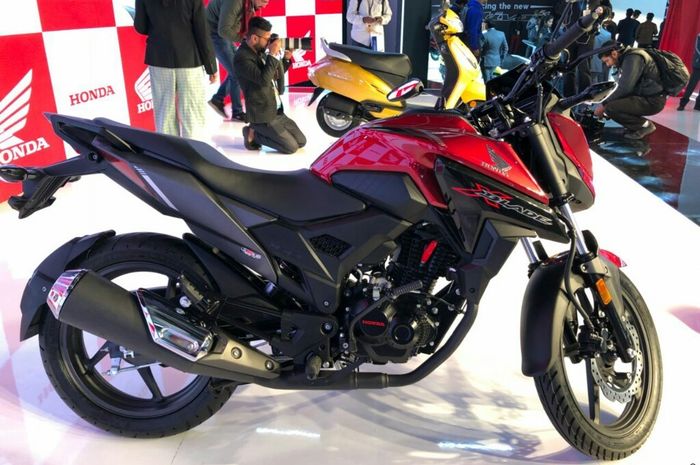 Harga Honda X Blade 160. Wow! Honda X-Blade Harganya Cuma Rp 16 Jutaan Saja