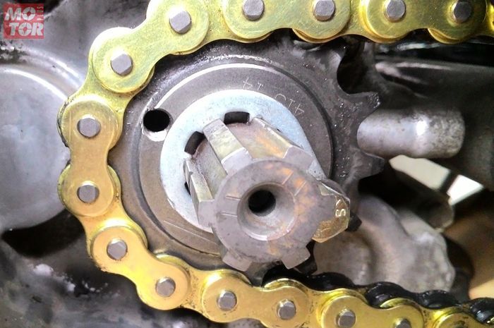 Ukuran Gear Agar Tarikan Enteng. Mantap! Modal Rp 50 Ribu, Akselerasi Motor Makin Njengat Parah
