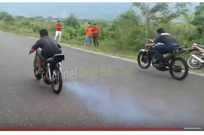 Video Rx King Vs Ninja. Musuh Bebuyutan! Video Yamaha RX-King Vs Kawasaki Ninja 150