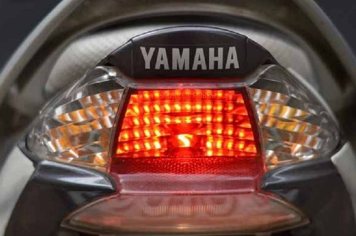 Lampu Rem Scoopy Nyala Terus. Pengendara Motor Wajib Tahu, Lampu Rem Nyala Terus Ternyata