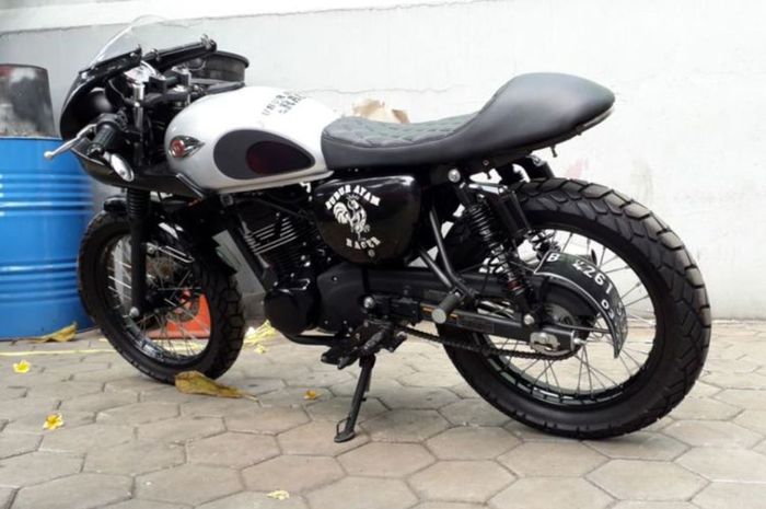W175 Modif Cafe Racer. Katros Garage Garap Kawasaki W175 Cafe Racer, Hasilnya