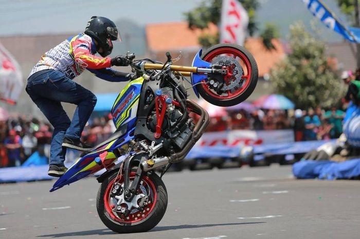 Modifikasi Motor Matic Untuk Freestyle. Saat Beraksi Ternyata Freestyler Hindari Motor Injeksi dan Haram