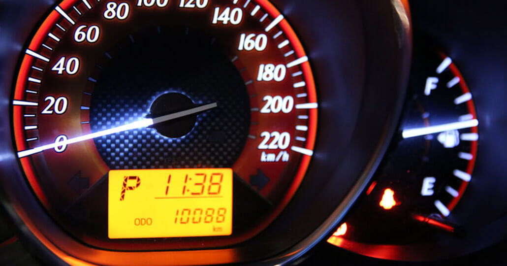 Apakah Kilometer Mobil Bisa Di Reset. Kenali 5 Cara Mengetahui Odometer Mobil Reset atau Diputar