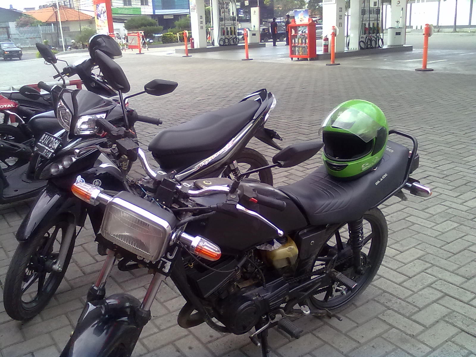 1 Liter Berapa Km Rx King. Konsumsi BBM Yamaha rx king dan honda beat ternyata beda tipis