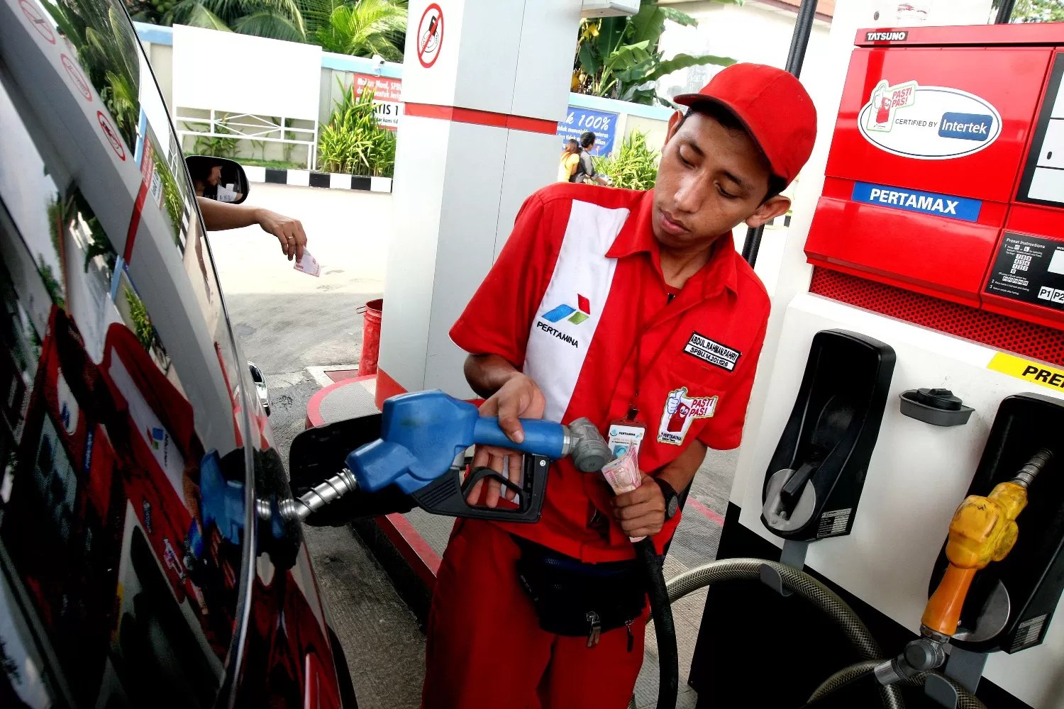 Harga Solar 1 Liter. Turun Lagi! Cek Daftar Harga BBM Pertamina Terbaru per 1 Januari