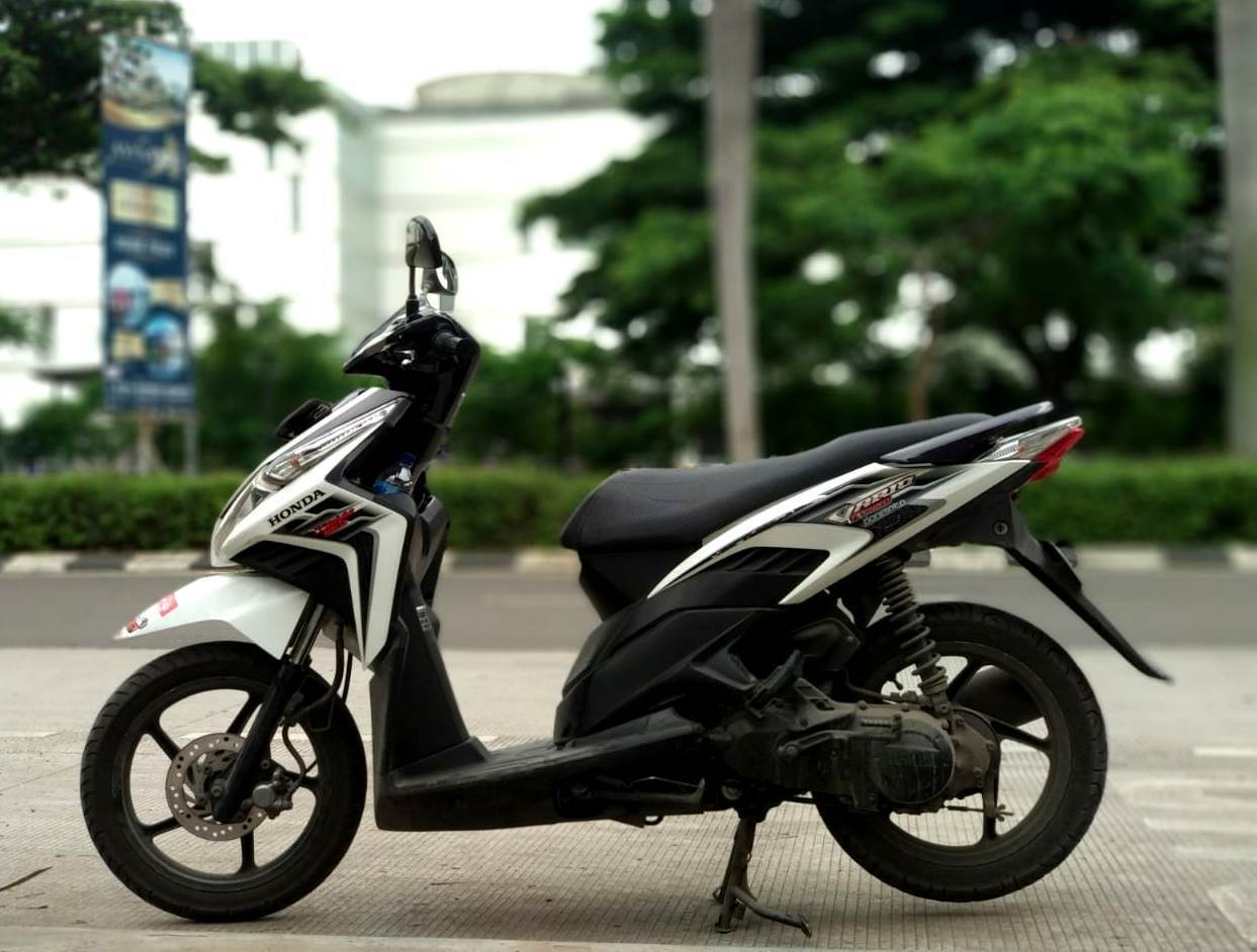 Penyebab Shock Depan Vixion Jedak Jeduk. Ganti per shock depan kalau ada bunyi jedak jeduk