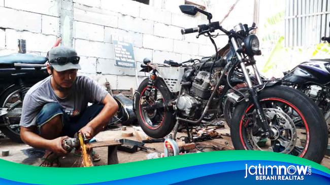 Modifikasi Motor Surabaya. Bengkel Custom di Surabaya ini Ubah Motor Biasa Jadi Berkelas