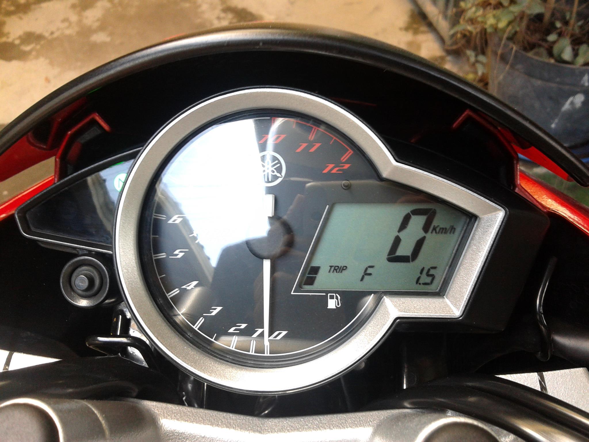 Tanda F Di Motor Vixion. Spidometer New Vixion muncul Hurup F pada trip meter? jangan