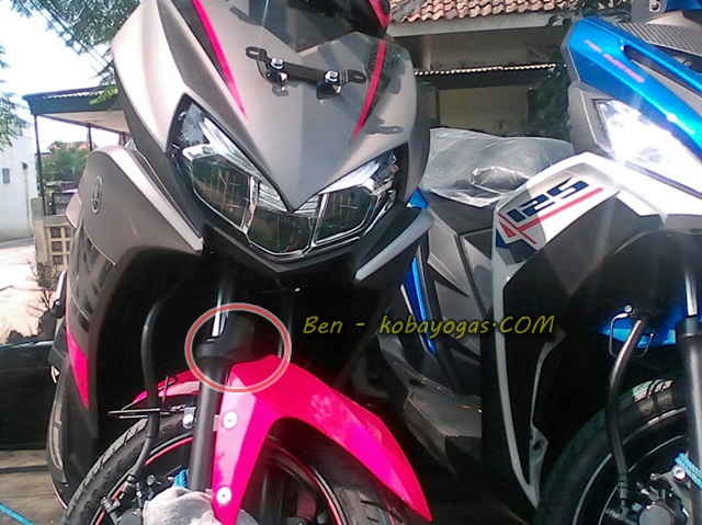 Aerox Warna Biru. Gallery Foto Yamaha Aerox 125 Warna Magenta dan Biru Khas