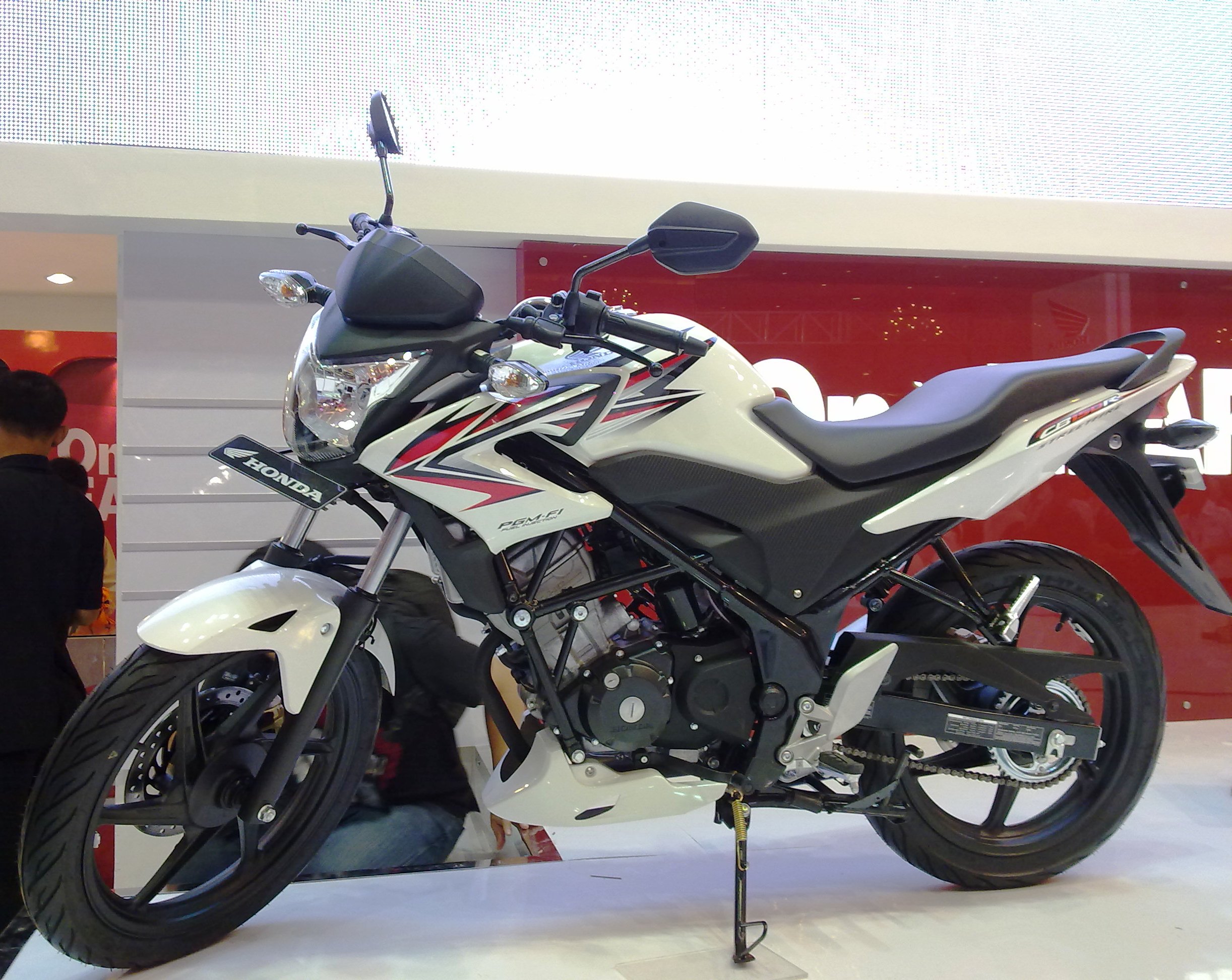 Modifikasi Motor Cb150r Terkeren. 73 Modifikasi Motor Cb150r Standar Terkeren
