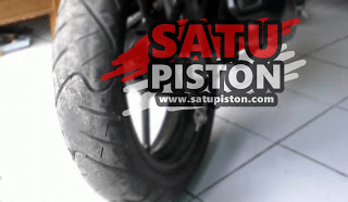 Ciri Ciri Laher Belakang Motor Matic Rusak. Ciri-Ciri Laher Ban Belakang Motor Rusak - Satupiston.com