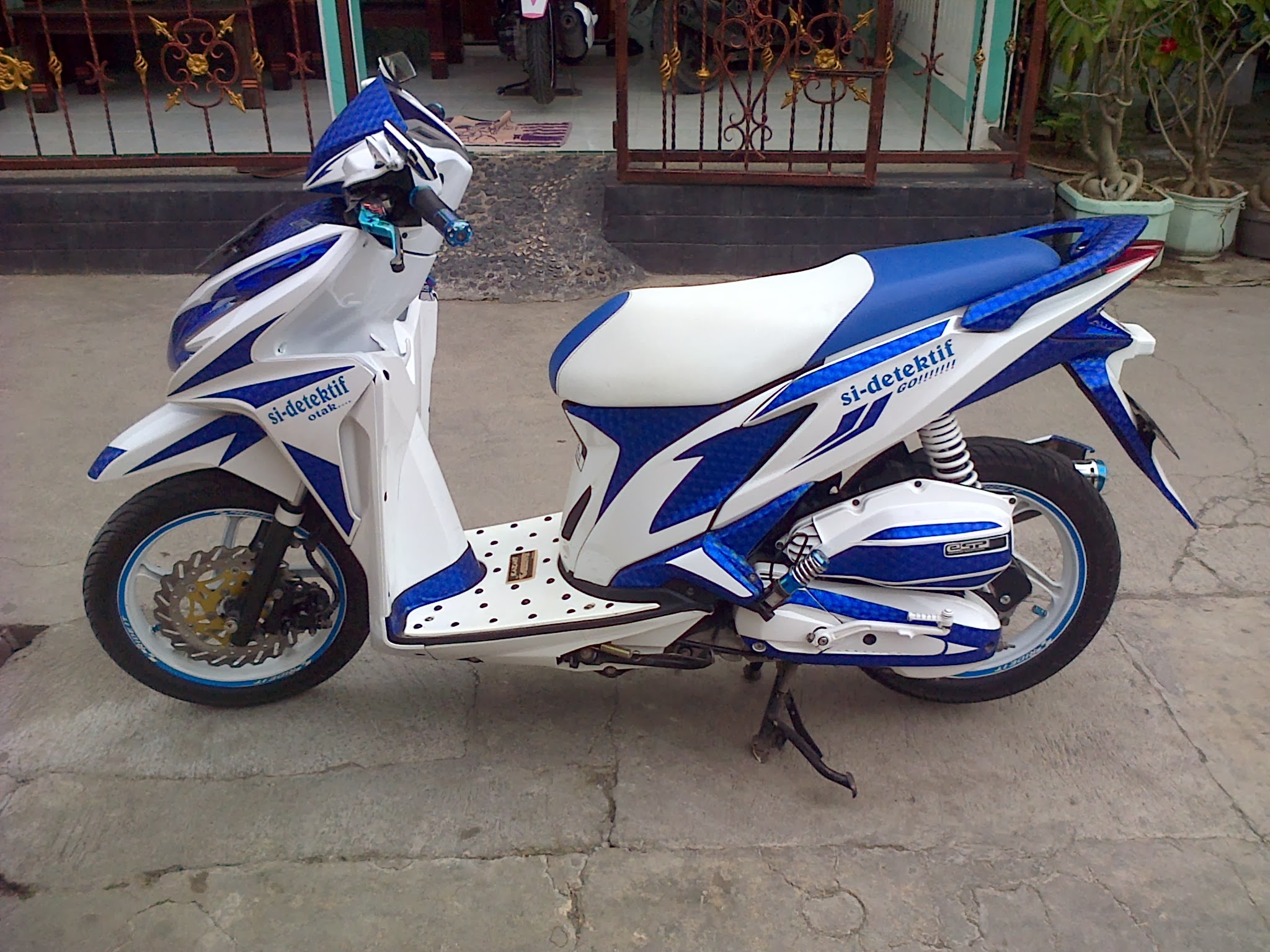 Vario Putih Modifikasi. Koleksi 55 Modifikasi Vario Warna Biru Putih Terbaru