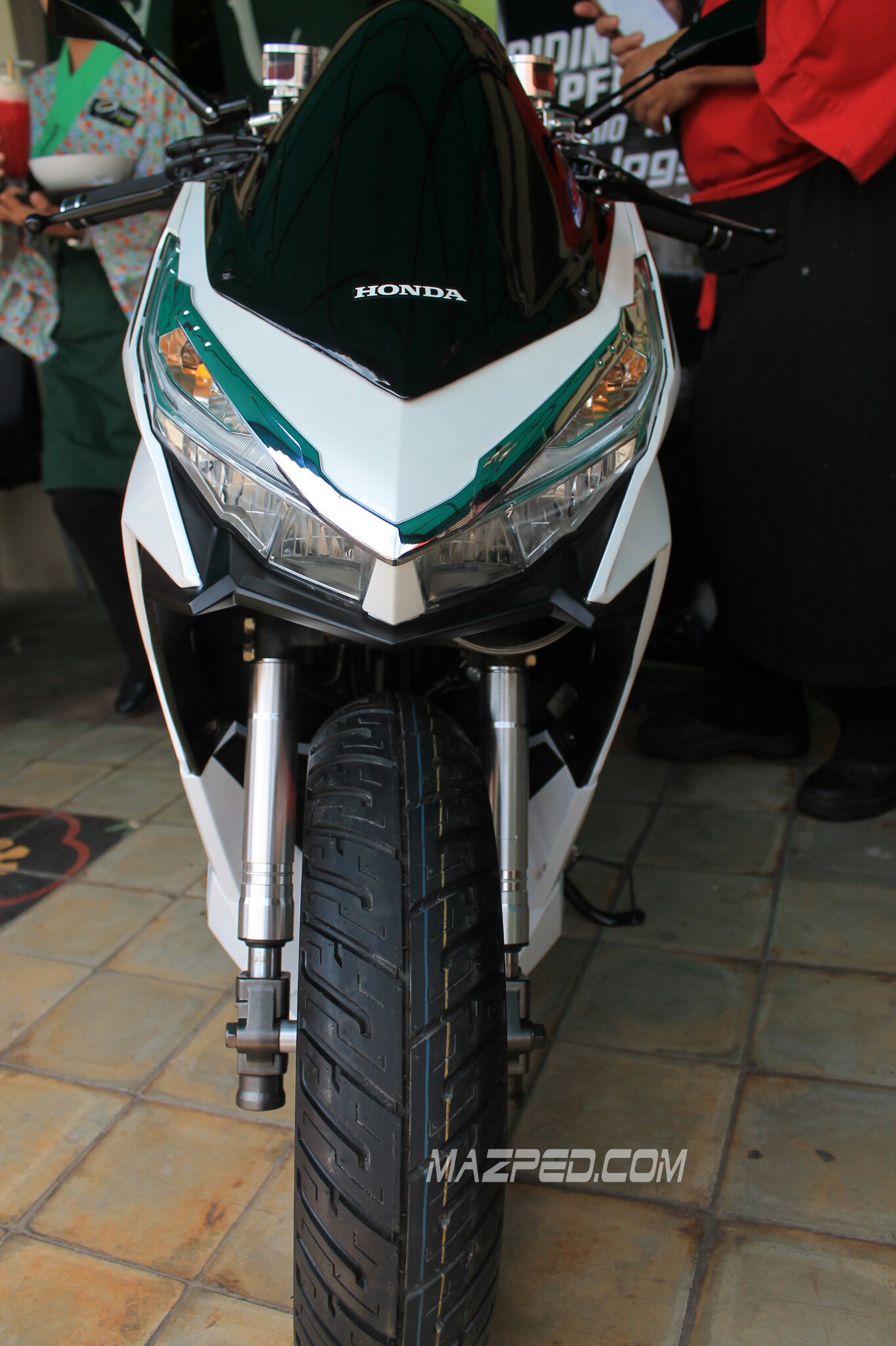 Modifikasi Vario 125 Led Warna Putih. Download Kumpulan 45 Modifikasi Vario 125 Led Terlengkap