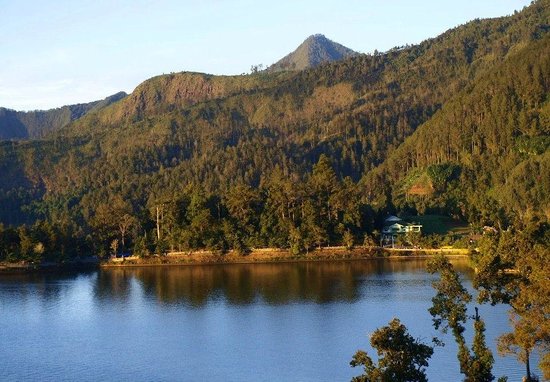 Jalan Menuju Sarangan. Ulasan Telaga Sarangan, Magetan, Indonesia
