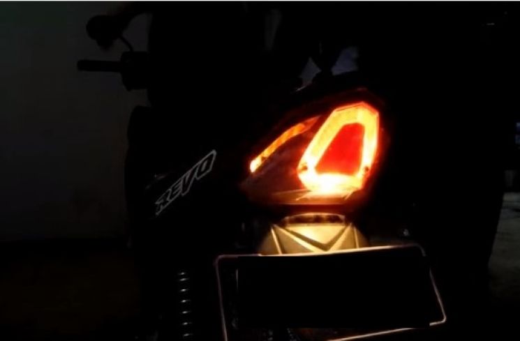 Lampu Belakang Motor Honda Revo. Tips Jitu Buat Lampu Belakang Honda Revo Jadi Gaya, Modal