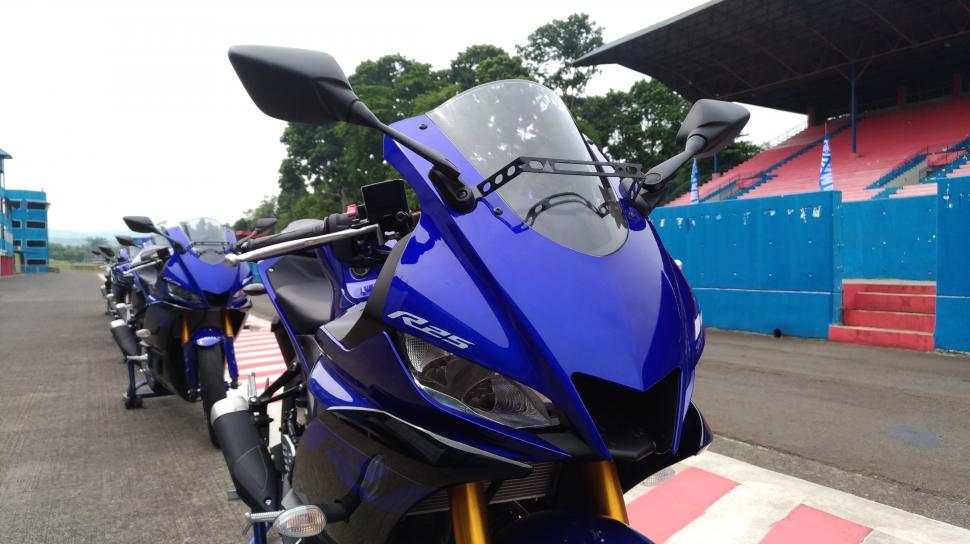 Harga Motor Mt 03. Yamaha Datangkan MT-03 dan R3 Buatan Indonesia ke India