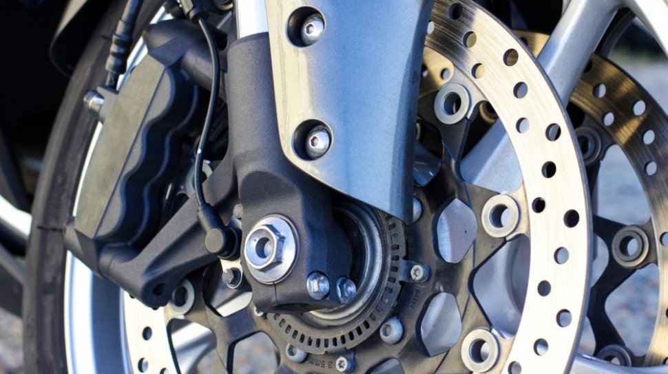 Berapa Lama Ganti Kampas Rem Motor. NgabubuTips, Ini Dia Waktu yang Tepat Ganti Kampas Rem Motor
