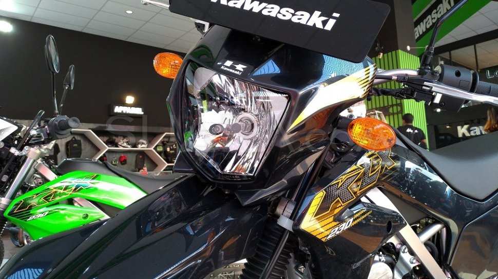 Perbandingan Harga Klx Dan Crf. Harga Motor KLX Januari 2022 Dibanding Honda CRF, Yamaha