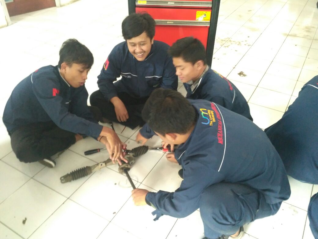 Cara Menangani Kendaraan Pelanggan Apabila Tertumpah Minyak Rem Adalah. Tugas Staff Bengkel. – Engineering Muda