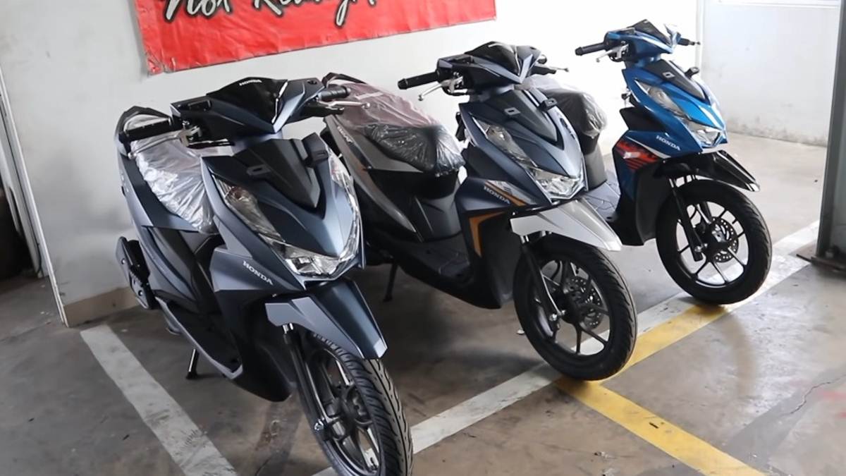 Perbedaan Honda Beat Cbs Dan Cbs Iss. Perbedaan Honda Beat Varian CBS dan CBS ISS yang Perlu Kamu