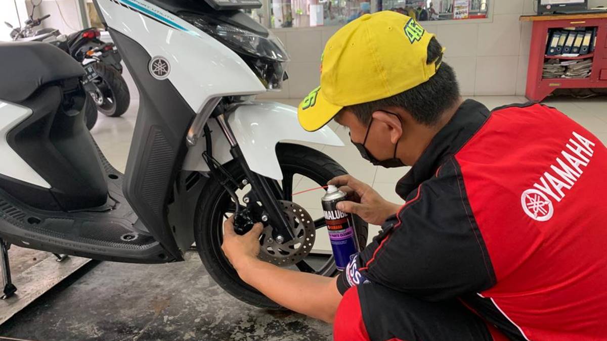 Cara Memperbaiki Rem Cakram Yang Seret. Penyebab Rem Cakram Motor Menjadi Seret dan Cara Mengatasinya