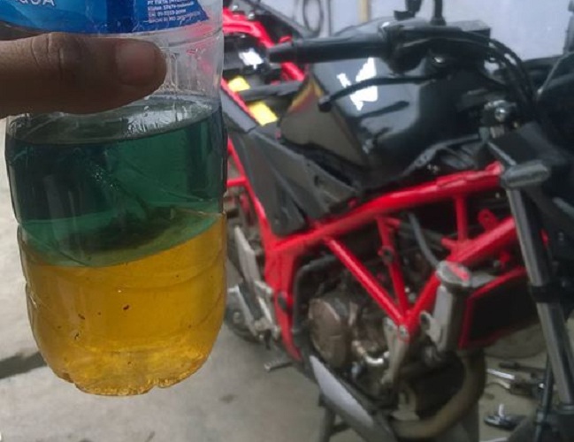 Cara Melepas Tangki Cb150r. [DIY] Langkah-Langkah Menguras Tangki Bensin Honda New
