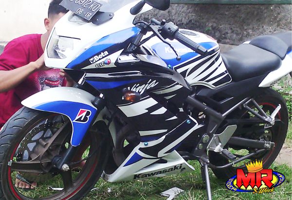 Cara Pasang Striping Fu. 3 Langkah Cara Pasang Stiker Motor