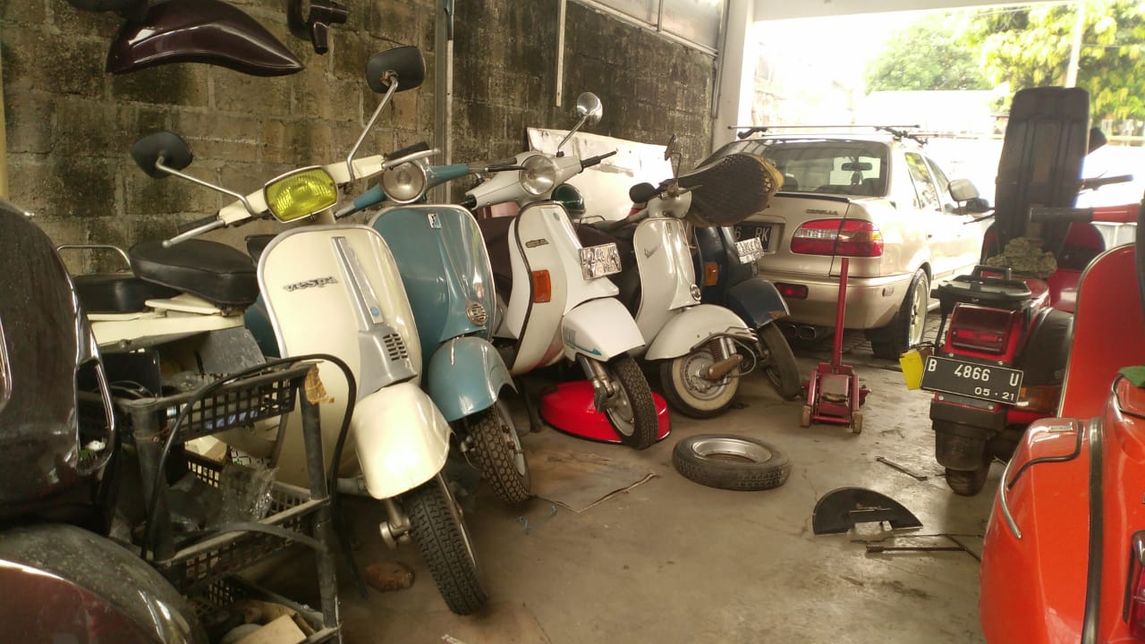 Cara Membedakan Vespa Sprint Dan Super. Begini Cara Mengenali Sparepart Asli Vespa Klasik