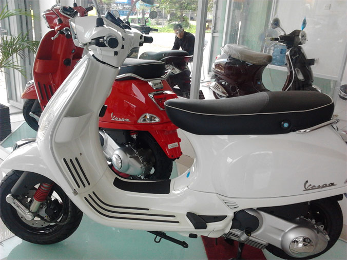 Vespa S 150ie. Di Tingkat Deler Bandrol Vespa S 150ie sudah Rilis . . . Di atas