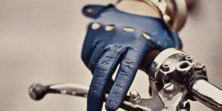 Jarak Main Bebas Pada Penyetelan Rem Belakang Adalah. Begini Cara Mendeteksi Ketebalan Kampas Rem Sepeda Motor