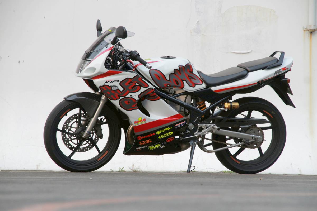 Ninja Rr Modif Hedon. Tampang Sih Kalem tapi Kawasaki Ninja 150 RR ini Banyak