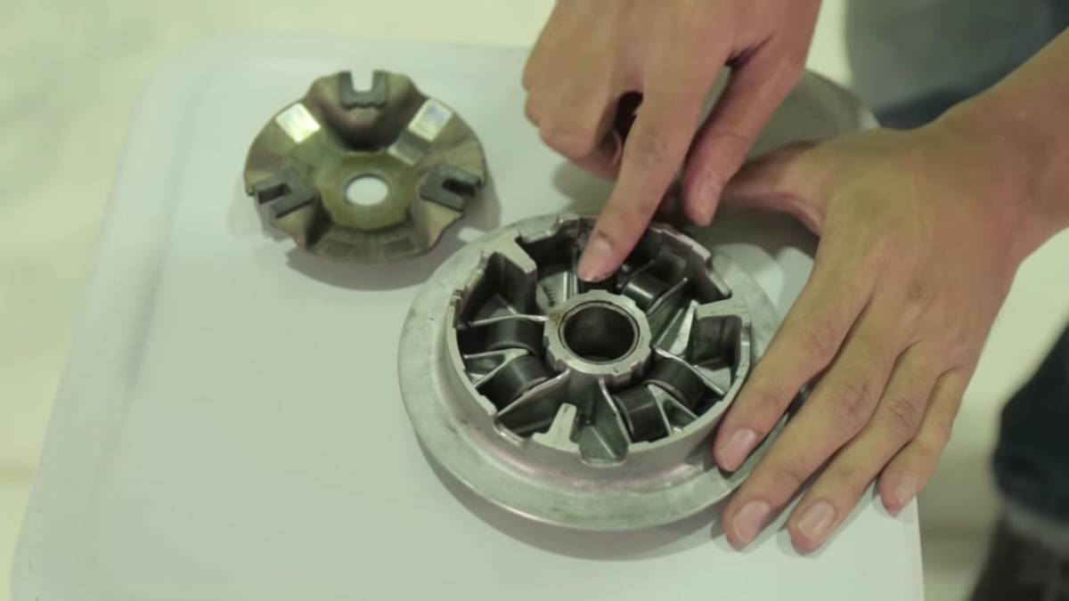 Ganti Roller Beat Esp. Ini Panduan Sederhana Buat yang Ingin Ganti Roller Di CVT Motor