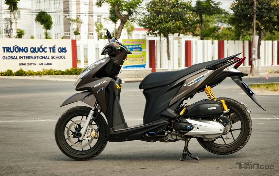 Modif Pelek Vario 125. Modifikasi Vario 125, Lengkap dengan Ohlins dan Banyak Merek