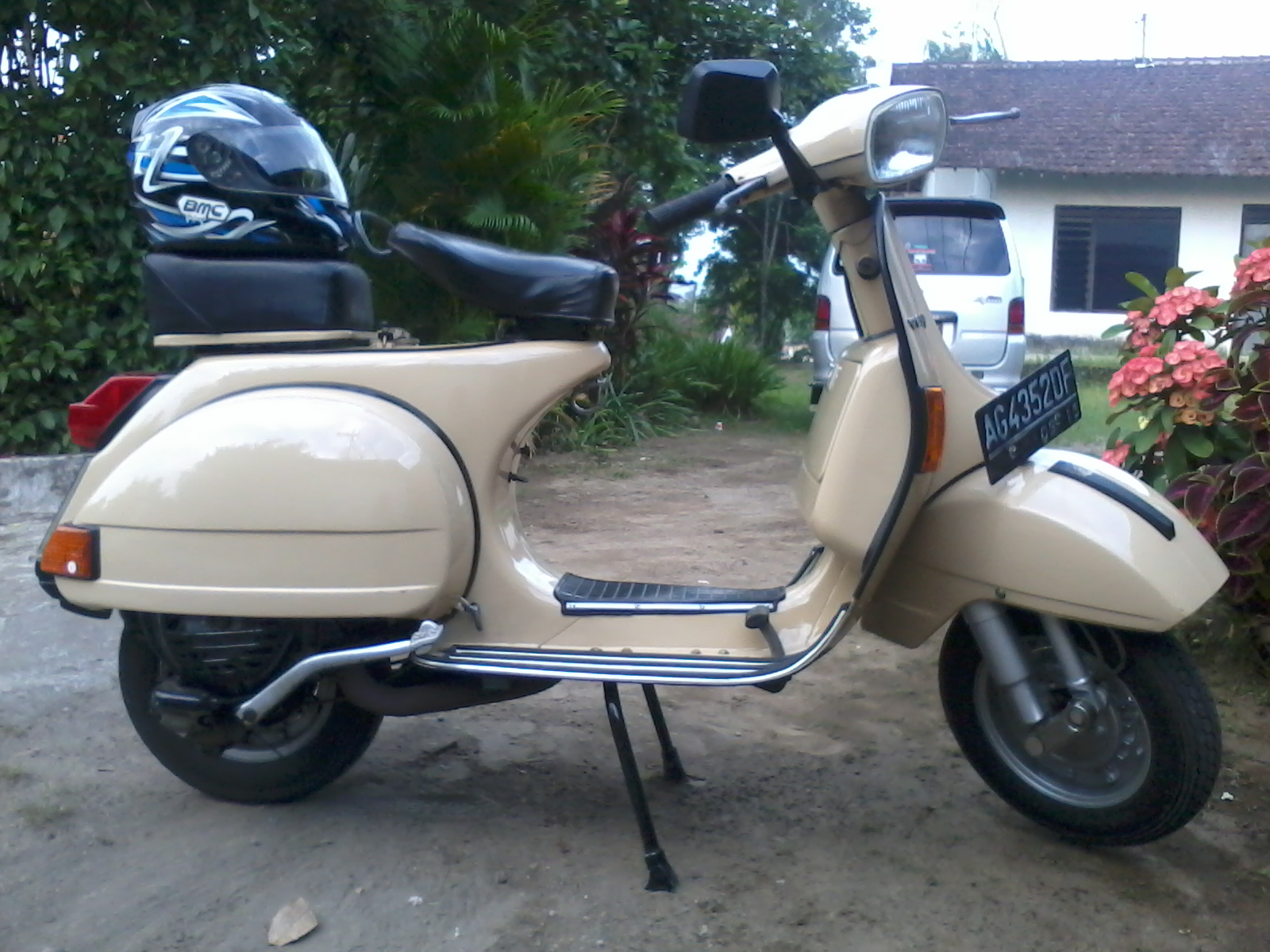 Cara Mengganti Kampas Kopling Vespa. Ganti Kampas Kopling si Semok