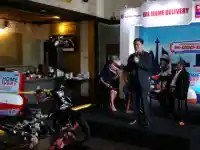 Biaya Ganti Oli Mobil Di Shop And Drive. Shop&Drive Bisa Ganti Oli di Mana pun & Kapan pun Hanya RP 50