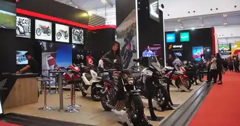 Harga Motor Vario Baru 2017. Ini Harga Motor Honda Semua Varian di Januari 2017