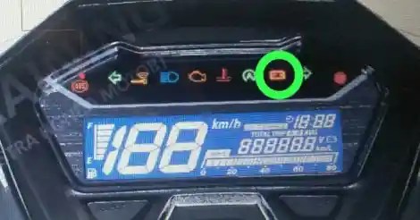 Indikator Aki Motor Menyala. Indikator Aki Honda Vario 160 Menyala, Apa yang Harus Dilakukan?