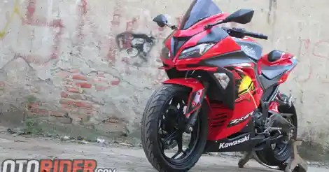 Cara Pasang Winglet Ninja 250 Fi. Modifikasi Kawasaki Ninja 250 Fi, Makin Unik Pakai Winglet