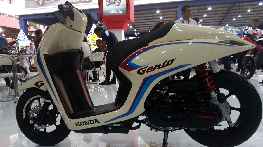 Modif Mobil Genio. Modif Honda Genio Tampil di Booth Honda Jakarta Fair