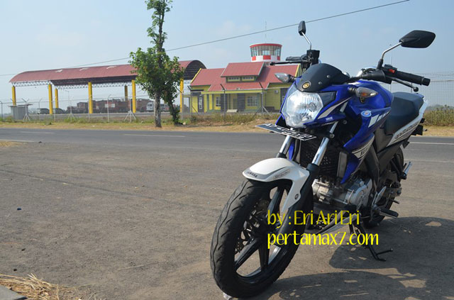 Vixion Lightning Modifikasi. Modifikasi Yamaha Vixion Lightning pakai Lampu New Vixion