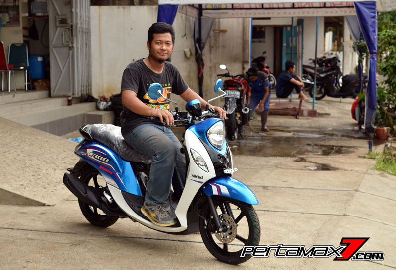Cara Buka Bagasi Motor Yamaha Fino. Mencoba Fitur Yamaha Mio Fino Blue Core 125, Buka Kunci Magnet