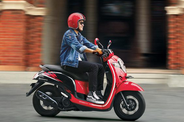 Cara Belajar Motor Dengan Cepat. Cara Belajar Keseimbangan Naik Motor Bagi Pemula, Ikuti Tips Ini!