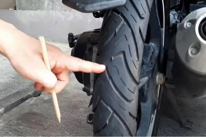 Cara Mengatasi Ban Tubeless Sering Kempes. Ban Tubeless Motor Sering Kempes, Kenali Penyebabnya