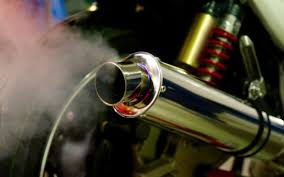 Penyebab Knalpot Motor Nembak. Penyebab Knalpot Motor Nembak saat Lepas Gas, Kenali Masalah