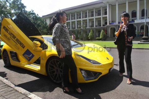 Selo Mobil Listrik. Selo Karya Ricky Elson Jadi Pelopor Industri Mobil Listrik Indonesia