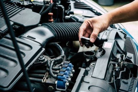 Selang Radiator Pecah. Ini Penyebab Selang Radiator Mobil Bocor, Hati-Hati!