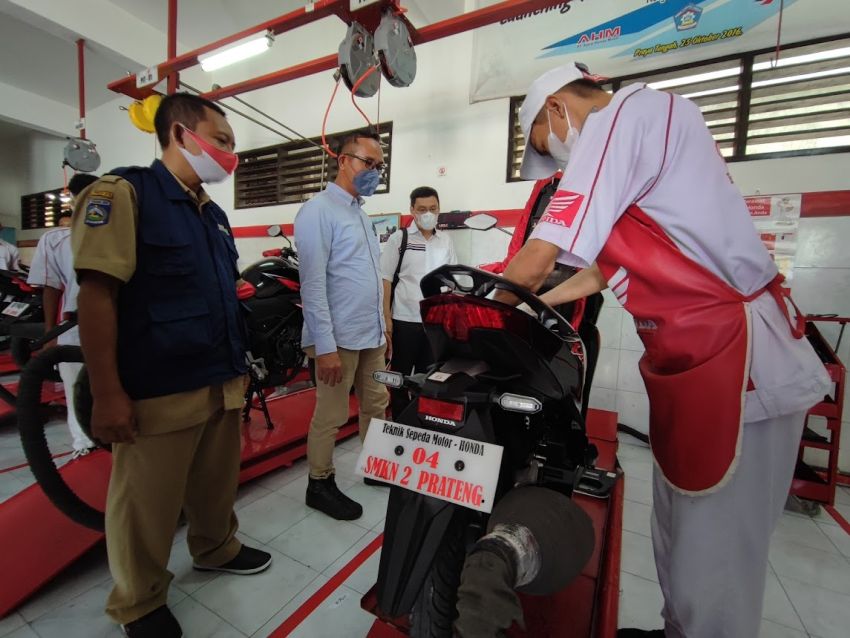 Cara Mengatasi Motor Brebet Di Putaran Bawah. Kenali 4 Penyebab Motor Brebet di RPM Rendah!